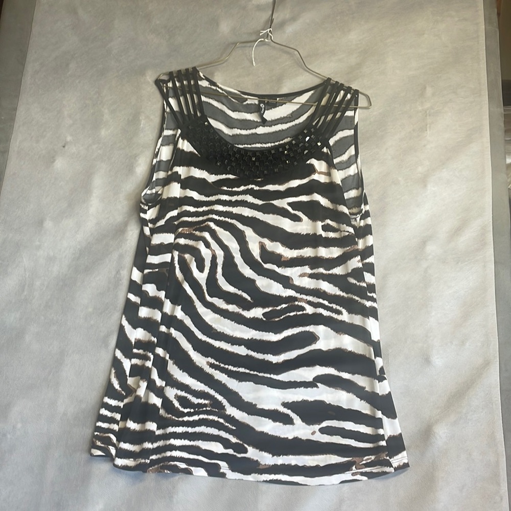 Milano Animal Print Beaded Tank! Size Large